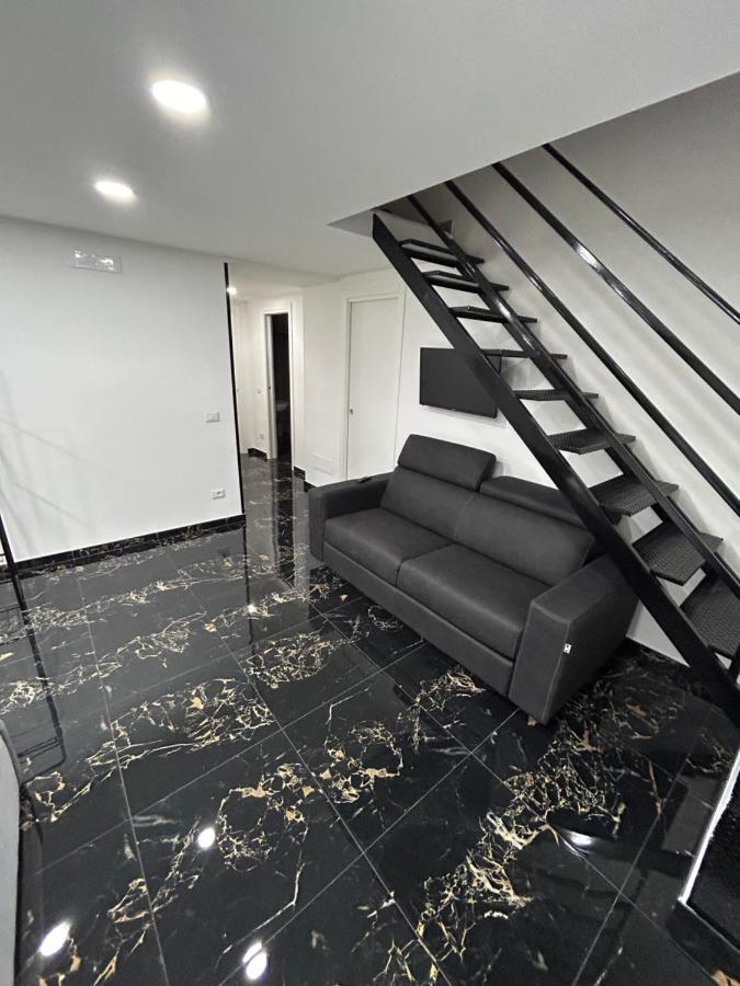 نابولي Giovanni Luxury Suites المظهر الخارجي الصورة