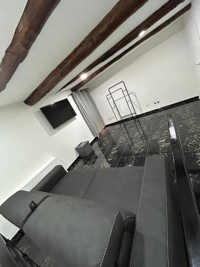 نابولي Giovanni Luxury Suites المظهر الخارجي الصورة