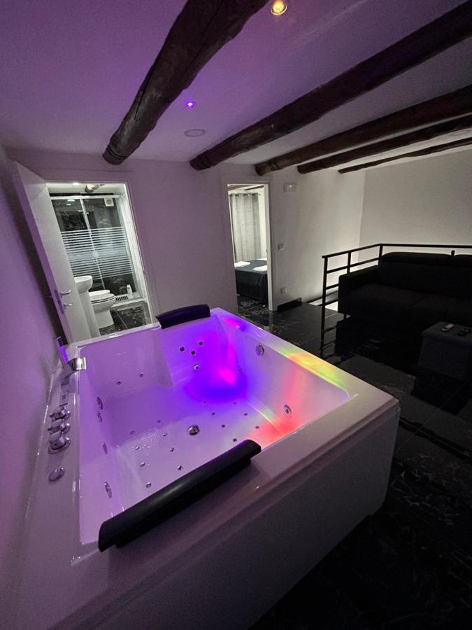 نابولي Giovanni Luxury Suites المظهر الخارجي الصورة