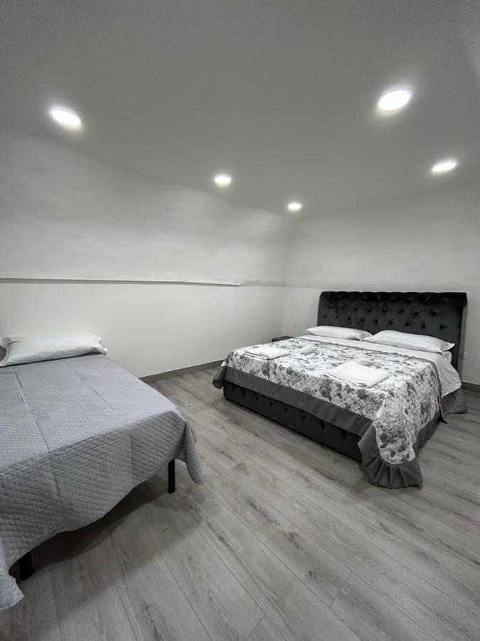 نابولي Giovanni Luxury Suites المظهر الخارجي الصورة