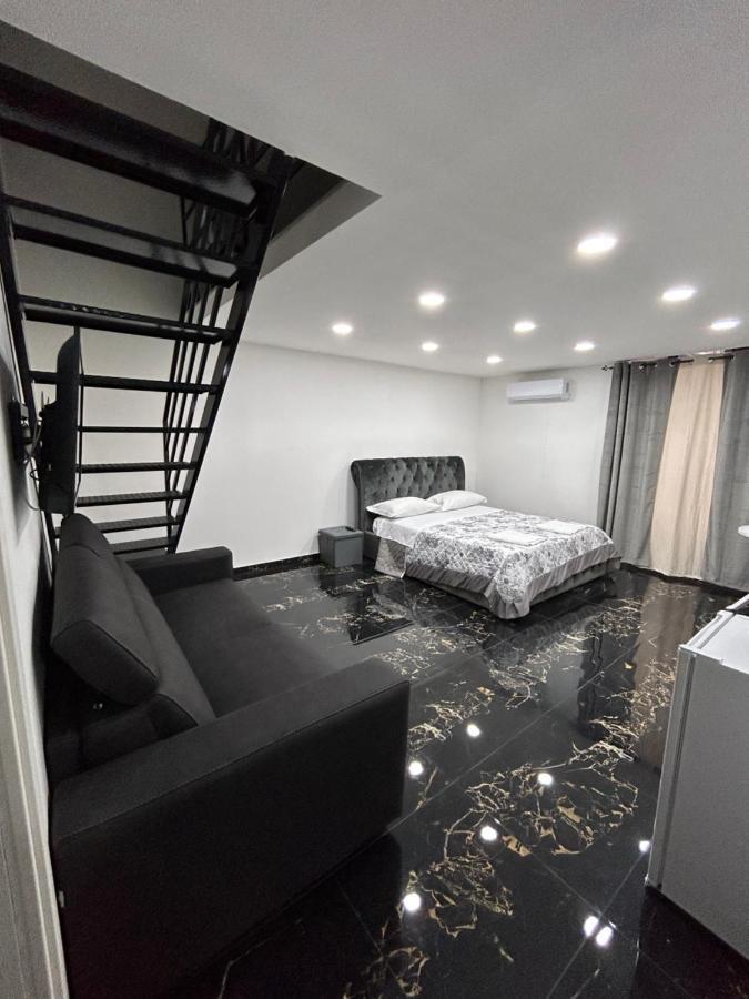 نابولي Giovanni Luxury Suites المظهر الخارجي الصورة