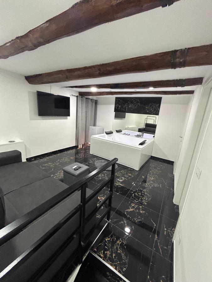 نابولي Giovanni Luxury Suites المظهر الخارجي الصورة